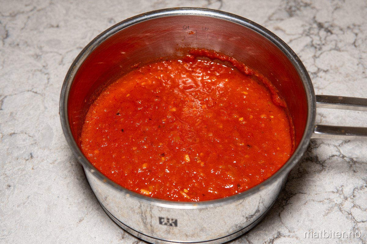 Enkel tomatsaus